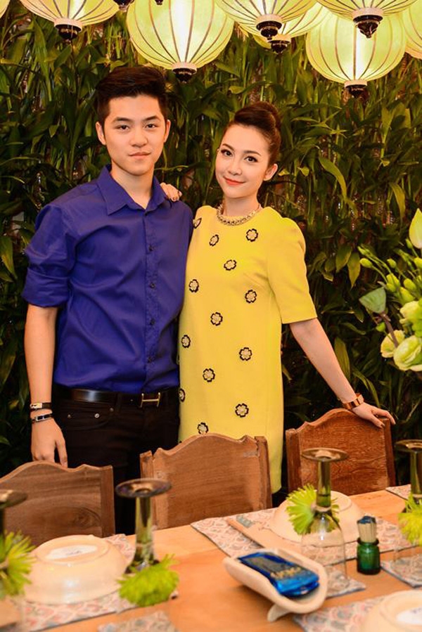 Anh, em trai đẹp như tài tử của các sao Việt