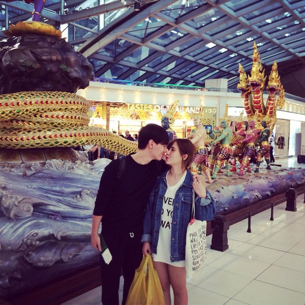 5 biểu hiện bạn đang yêu "quá lố"