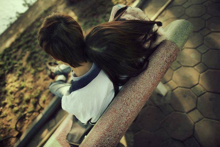 Tìm một người yêu mình hay một người mình yêu thì sẽ hạnh phúc hơn?