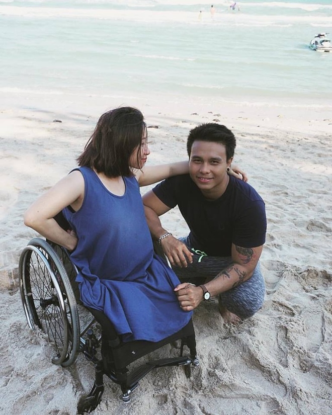 "Tôi là cô gái tật nguyền phải ngồi xe lăn. Tôi tìm kiếm một người thực sự yêu và có thể chấp nhận con người đầy khiếm khuyết của mình. Đó sẽ là chàng trai thực sự cần trái tim tôi"