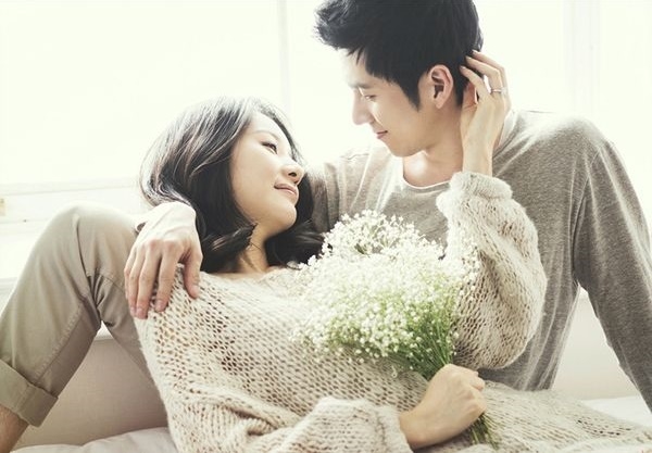 Phụ nữ thích được theo đuổi thật, nhưng họ chỉ thích những kẻ săn mồi biết đi săn đúng lúc.