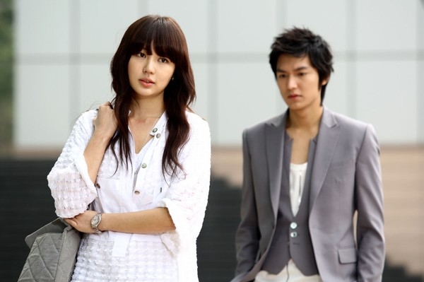 Bestie-khong-ben-nhau