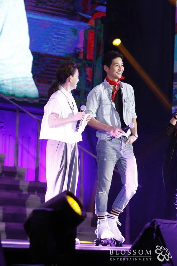 Song Joong Ki trong buổi fan meeting tại Đài Loan.