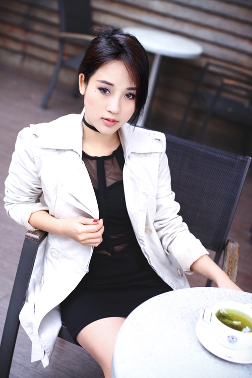 Sau bộ phim, Diễm Hằng vẫn tham gia một số vai nhưng không để lại nhiều ấn tượng. Cô từng tung một bộ ảnh phong cách nóng bỏng, nhưng nhận nhiều ý kiến phản đối của người hâm mộ. Năm 2013, sau thời gian dài vắng bóng khỏi showbiz, Diễm Hằng trở lại cùng thông tin gia đình gặp biến cố phá sản khiến cô phải tạm ngừng diễn xuất để kinh doanh, kiếm tiền trang trải cuộc sống. Cô buôn mỹ phẩm, hàng hiệu nhưng rơi vào khủng hoảng vì tiền nợ chồng chất. Từ đó tới nay, Diễm Hằng vẫn chưa có vai diễn ấn tượng nào đánh dấu sự trở lại với diễn xuất.