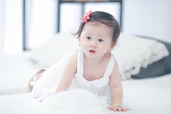 Trộm vía, bé rất kháu khỉnh và đáng yêu.