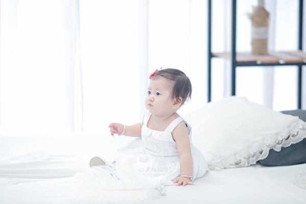 Theo tiết lộ của Trang Trần, bé Kiến Lửa rất thích trò chuyện với mẹ.