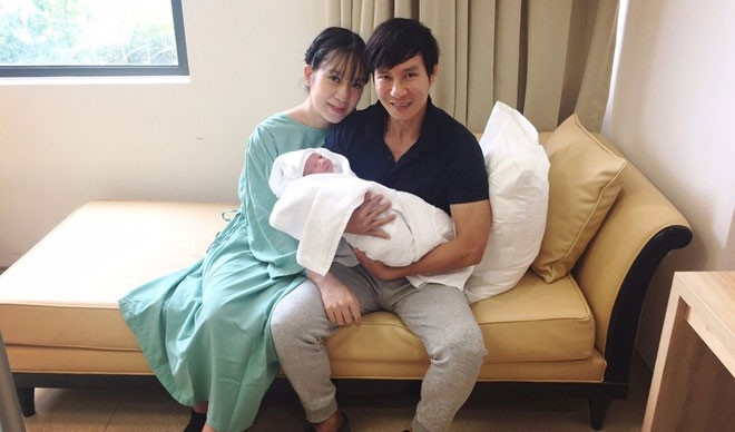 Vợ chồng ca sĩ Lý Hải - Minh Hà chào đón con thứ 4 hồi đầu tháng 7/2016.