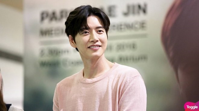 Park Hae Jin vừa mừng kỉ niệm 10 năm ra mắt vào tháng 4