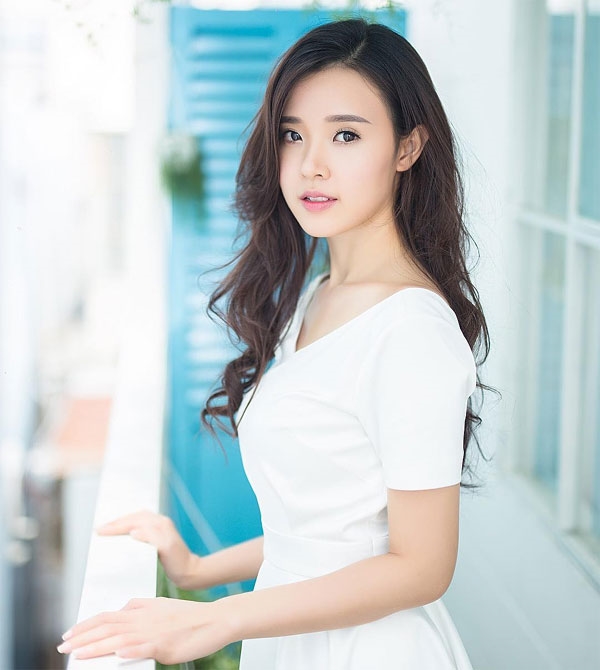 Midu hiện tại sở hữu nhan sắc xinh đẹp, không tỳ vết. Vẻ đẹp dịu dàng, thuần khiết cũng như phong cách sống của Midu nhận được nhiều yêu mến của mọi người.
