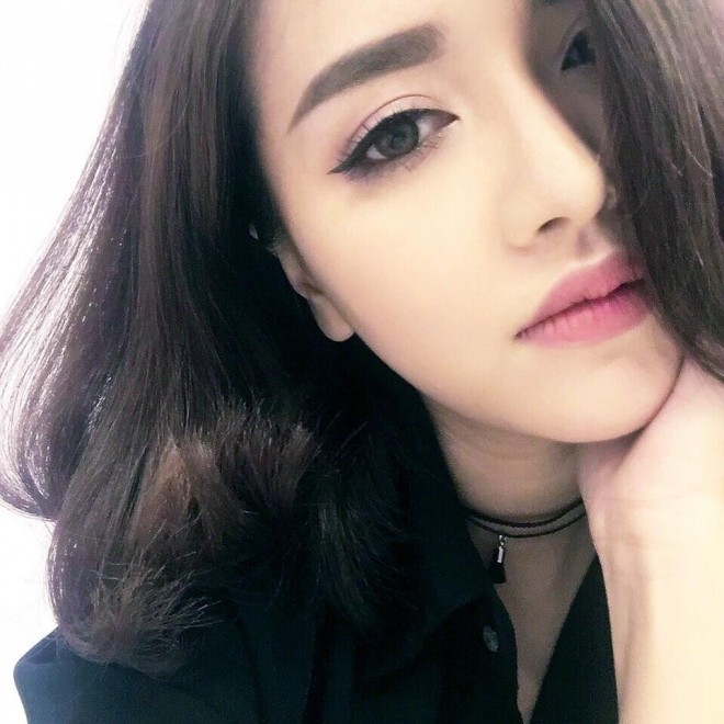 bestie bi quyet selfie 1