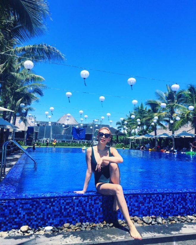 Được mệnh danh là “quả boom sexy” của showbiz Việt, Tóc Tiên không ngại khoe body vô cùng nóng bỏng của mình.