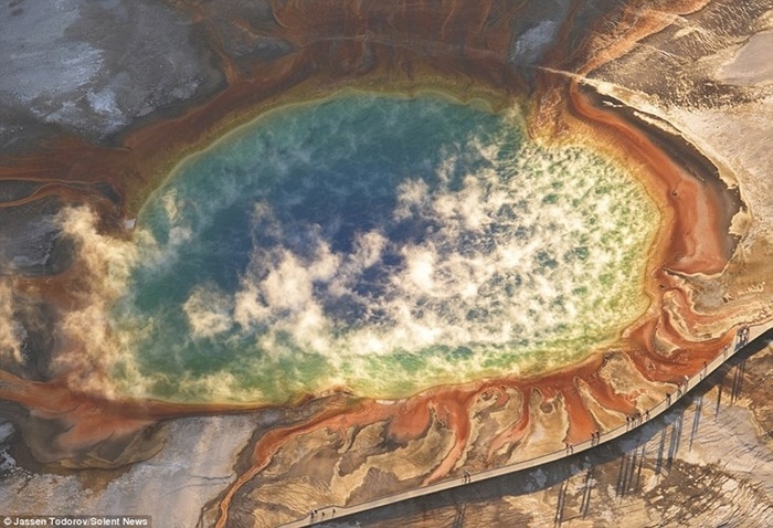 bestie The Grand Prismatic Spring 3