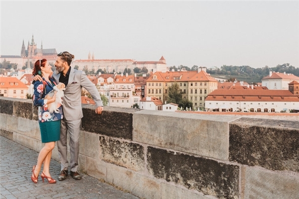 Trước đó, Sonja từng sắp xếp một buổi chụp ảnh tại Dubrovnik để "đánh lạc hướng". (Ảnh: Flytographer)