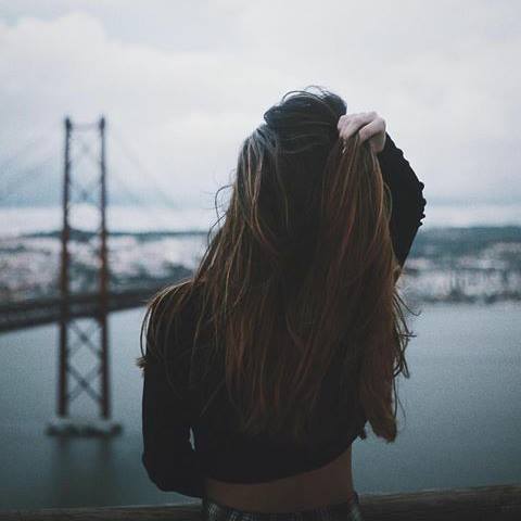 Nào ai muốn một mình mãi, chỉ là duyên vốn mỏng người chưa đến mà thôi