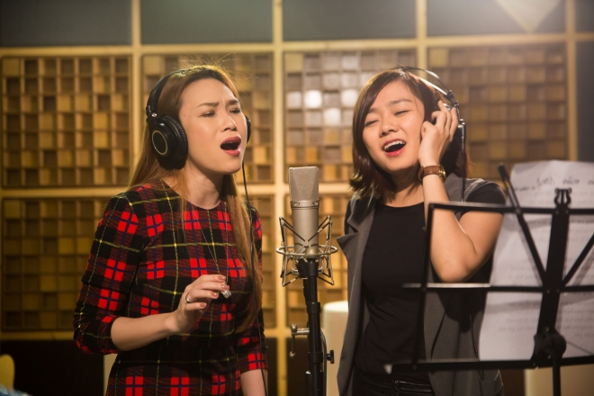 Dù bận rộn nhưng “hoạ mi tóc nâu” vẫn luôn quan tâm đến học trò của mình kể cả khi những cuộc thi do cô đảm nhiệm vị trí giám khảo đã kết thúc.