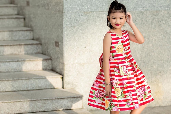 Trương Ngọc Ánh cho biết, con gái sớm bộc lộ năng khiếu múa hát và diễn xuất nhưng chị chưa hướng con theo nghệ thuật. Cả chị và chồng cũ Trần Bảo Sơn đều mong Bảo Tiên phát triển một cách tự nhiên.