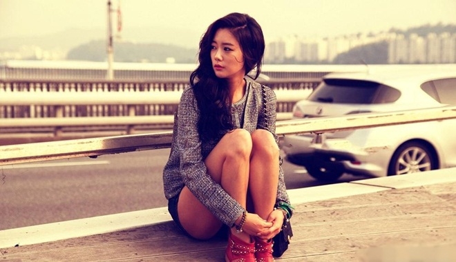 Đừng để cô gái đến sau phải cô đơn như em đã từng, anh nhé!