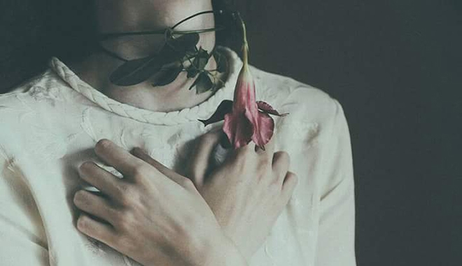 Đừng bước vào đời nhau một lần nữa, bởi người cũ cũng chỉ là người cũ