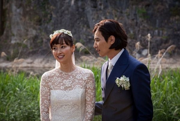 6 đám cưới giản dị, kín tiếng được ngưỡng mộ của sao Hàn