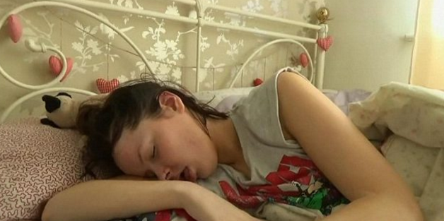 Bestie nguoi dep ngu trong rung
