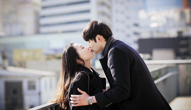 Nếu được, hãy cứ điên một lần vì yêu. Đừng do dự!