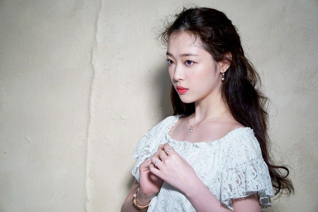 bestie kieu toc cua Sulli 16