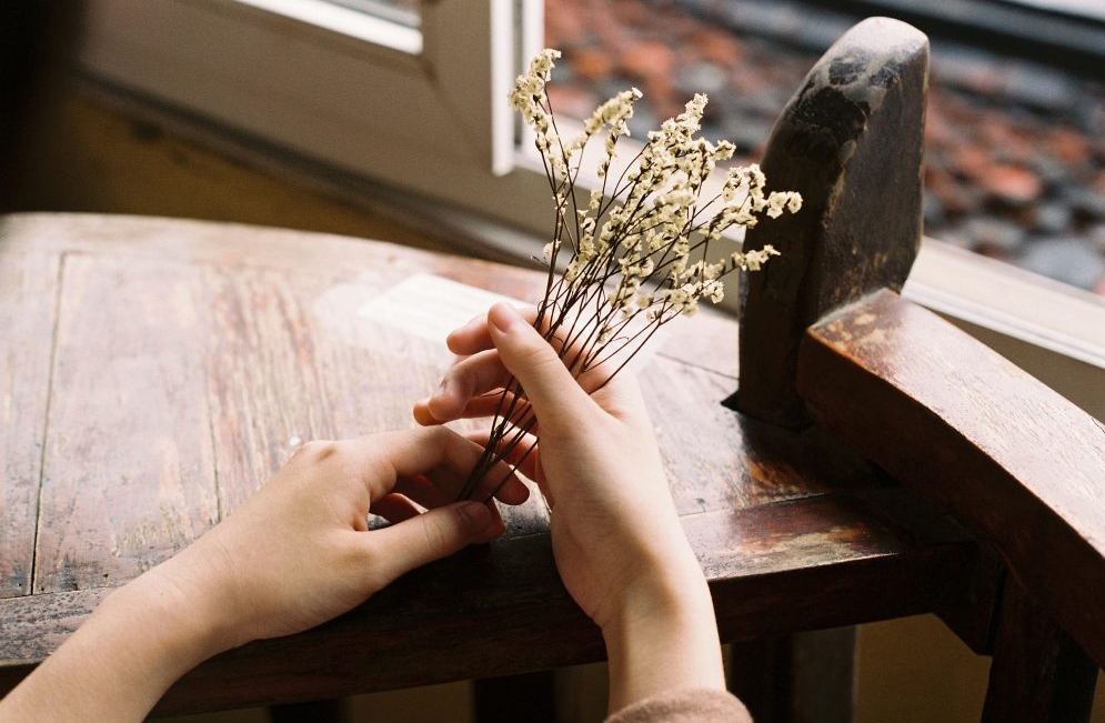 Đừng bắt bản thân chịu tổn thương chỉ vì một người đàn ông
