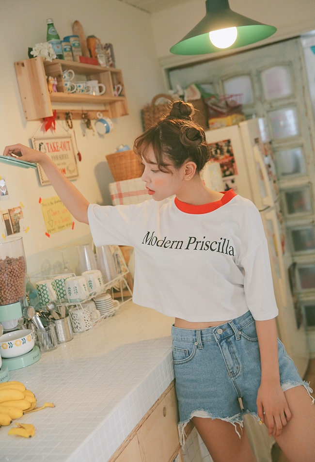 Muon mac chat khong phai nghi, cac nang can sam ngay 7 mau ao thun nay