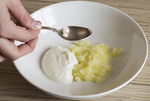 Da luôn trắng sáng bất chấp nắng hè nhờ 6 loại mặt nạ