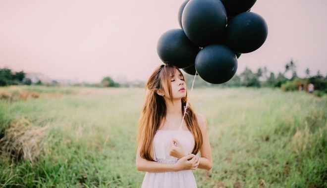 Muốn quên được mối tình cũ, bạn cần trải qua 5 giai đoạn sau!