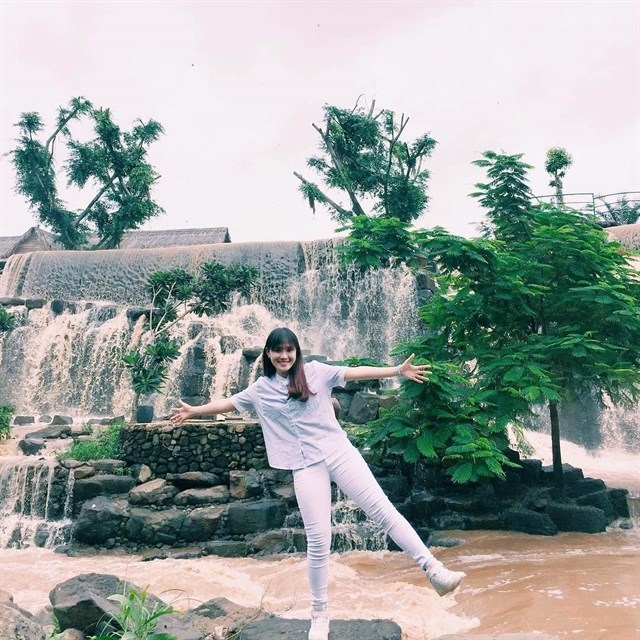besie diem vui choi ngay le 2