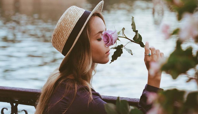 Đừng lo nghĩ quá nhiều vấn đề được hay mất, yêu được thì cứ yêu đi!