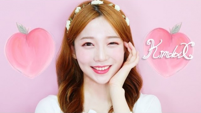 bestie-xu-huong-trang-diem-dep-duoi-moi-goc-may