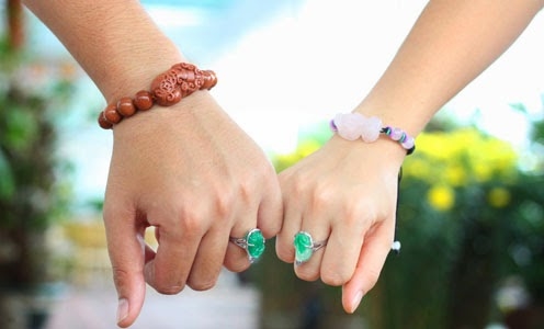 bestie-top-10-y-nghia-vong-tay-da-phong-thuy-phu-hop-voi-ban-menh-con-nguoi