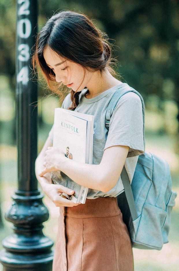 Thanh xuân ai cũng một lần bỏ lỡ người mình thương...