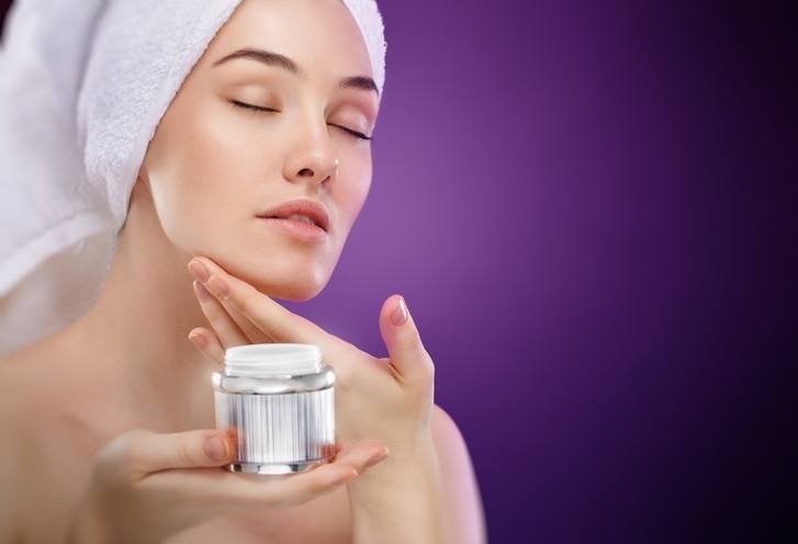 10 sai lầm cơ bản biến công lao dưỡng da của chị em thành