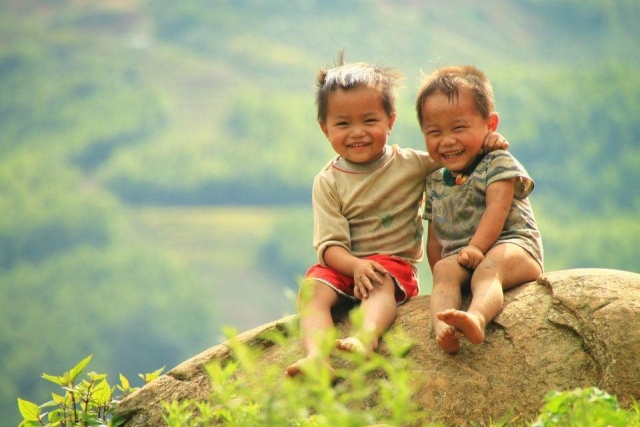 bestie xa hoi phat trien