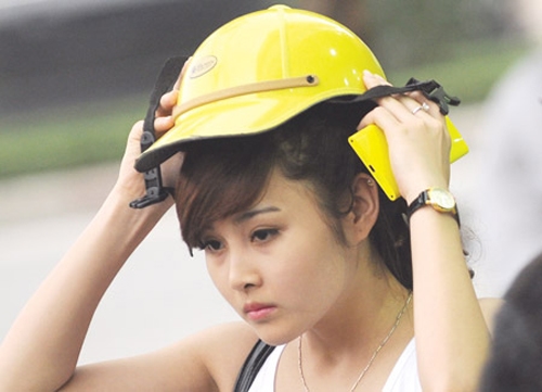 bestie nhung thu ban hon ca toalet