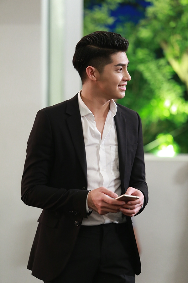 bestie goc nghieng than thanh cua sao nam viet