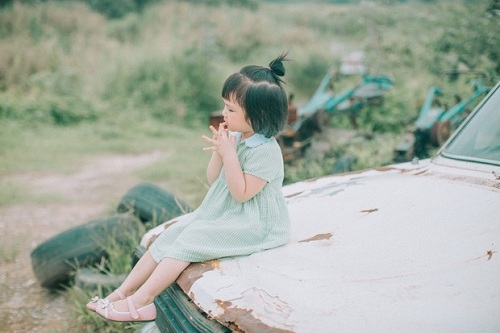 Chẳng cần đâu xa, Việt Nam cũng có em bé má "bánh bao" xinh xắn đáng yêu thế này