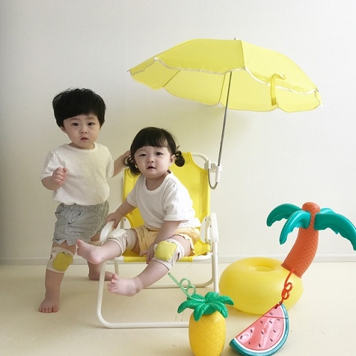 Ngắm cặp sinh đôi người Hàn đáng yêu tựa thiên thần khiến dân mạng "phát sốt"