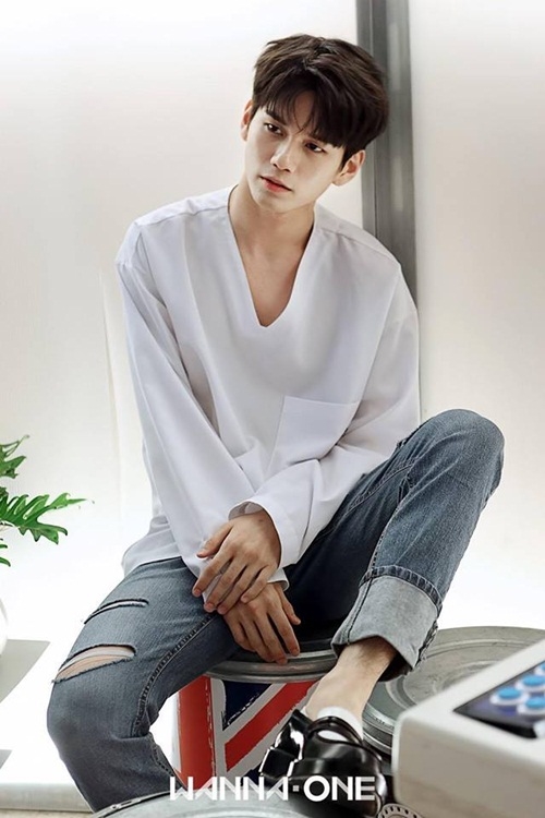 bestie Idol thich hop lam model