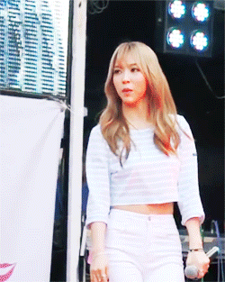 bestie co bung san chac cua Moonbyul