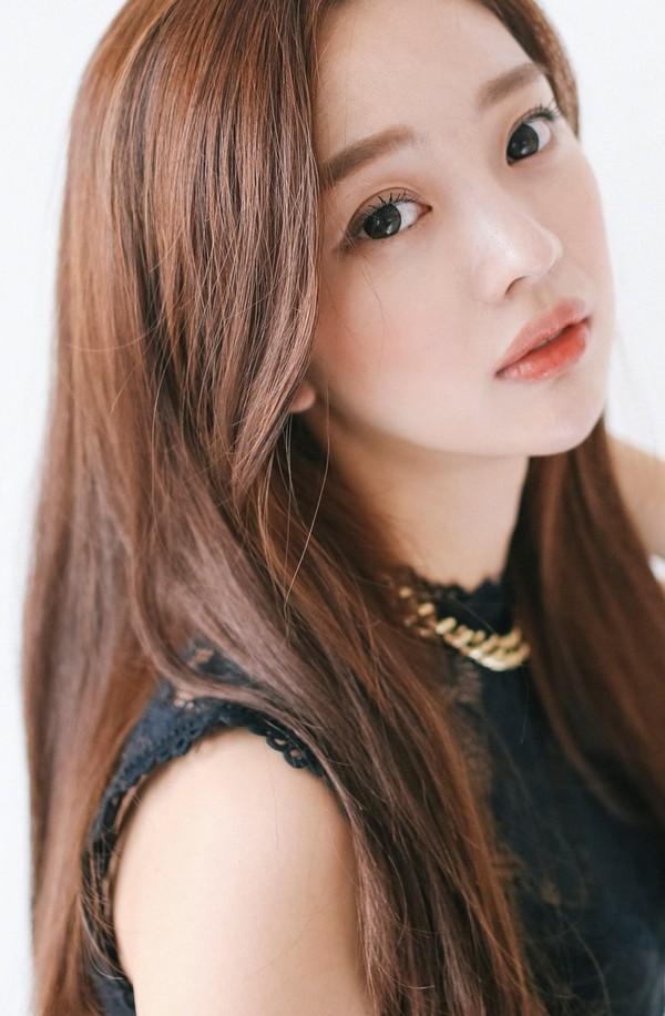 bestie-trang-diem-cho-nang-cong-so-tre-hon-tuoi