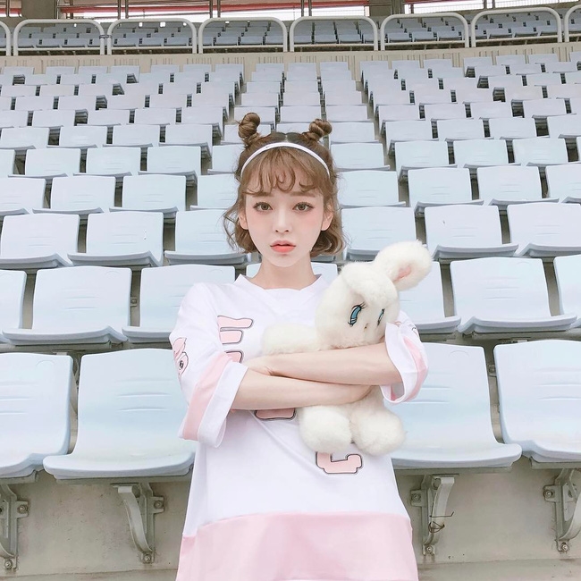 bestie búi tóc củ tỏi 12