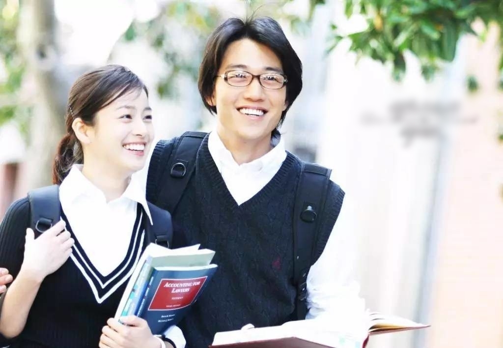 Bestie-doi-tuong-de-yeu