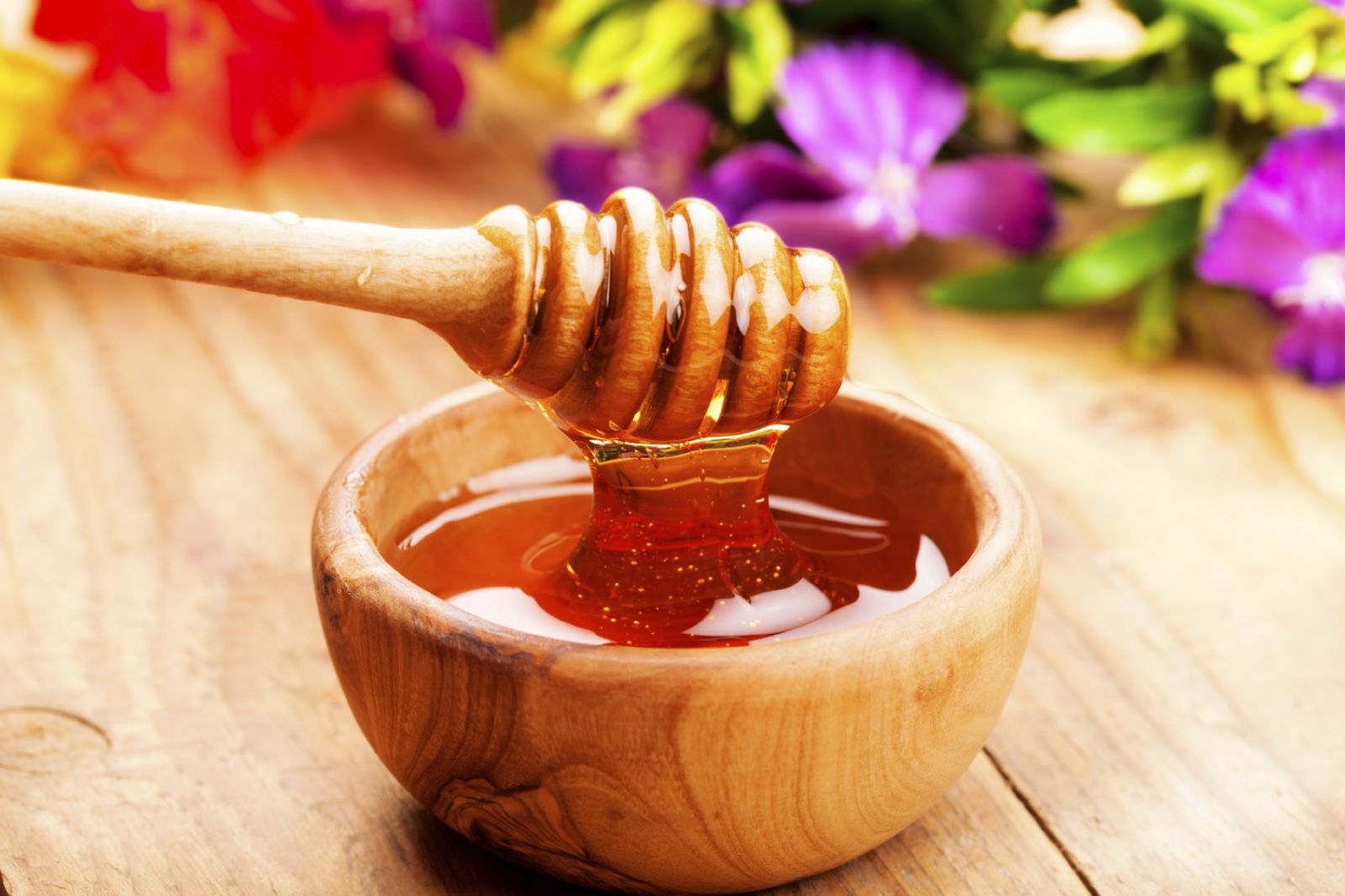 Những bí kíp làm mờ sẹo mụn ngay trong tủ lạnh của bạn