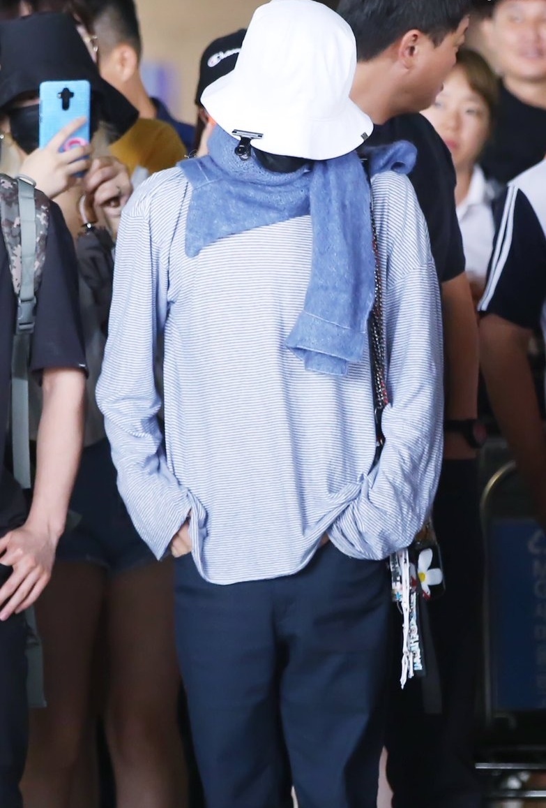 bestie-mu-bucket-tao-nen-con-sot-mua-he-cua-sao-han