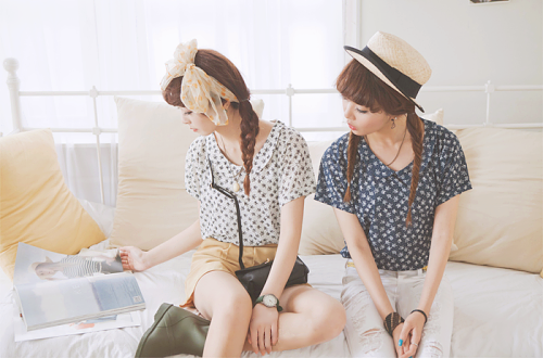 bestie-gap-lai-ban-cu