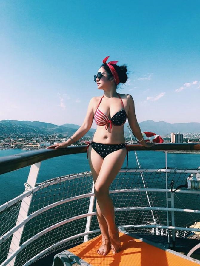 bestie sao viet khoe bikini